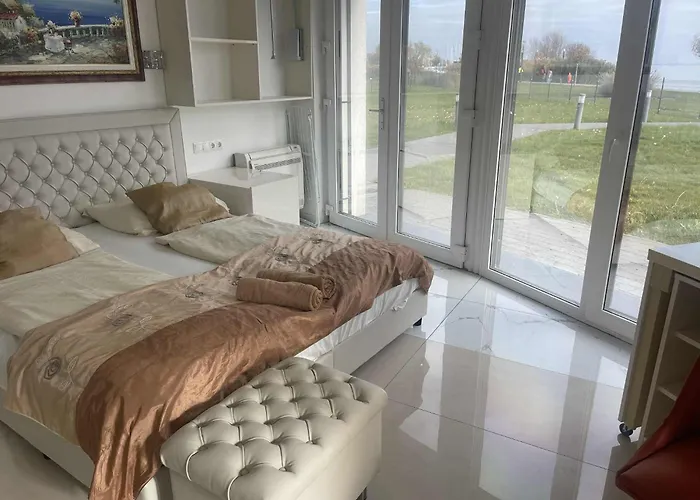 Balatonparti Gyoengyszem Apartment Keszthely